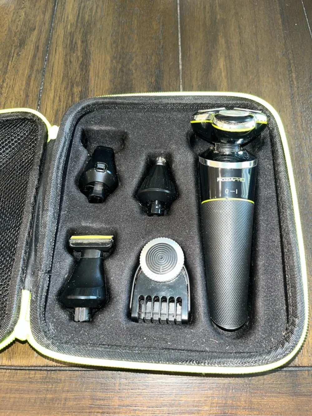 Rozia Pro 5 In 1 Rechargeable Razor / Shaver Kit / Used Once